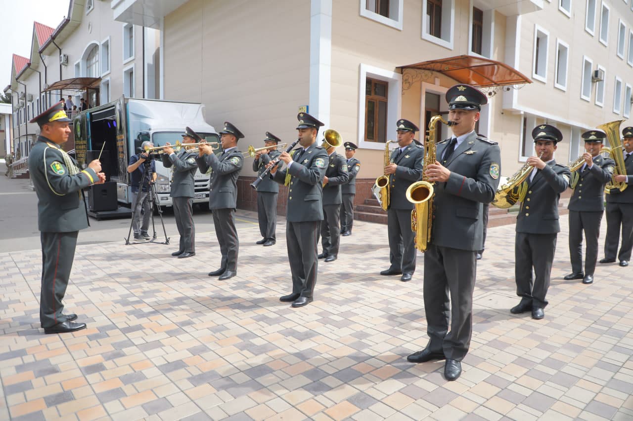 Yoshlar bilan ochiq suhbat — yangi imkoniyatlar sari qadam