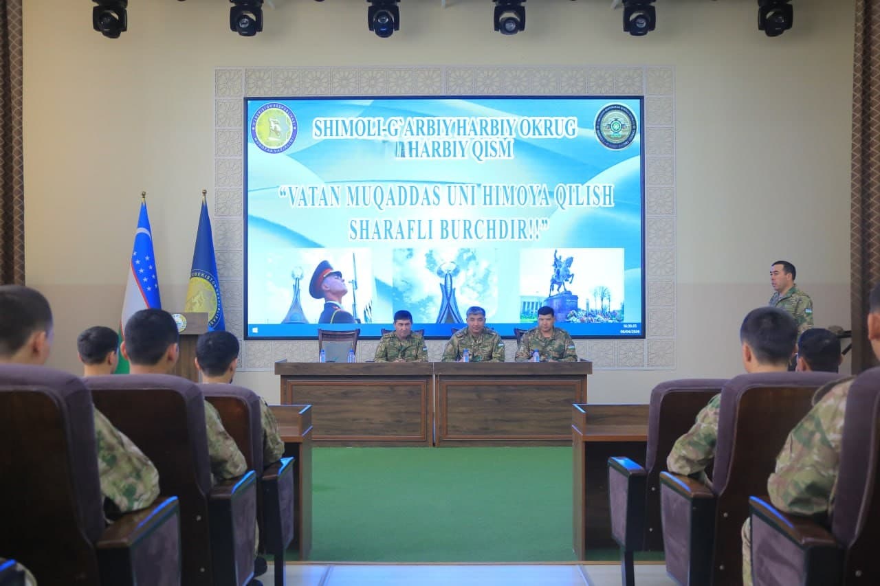 General yosh askarlar bilan uchrashdi