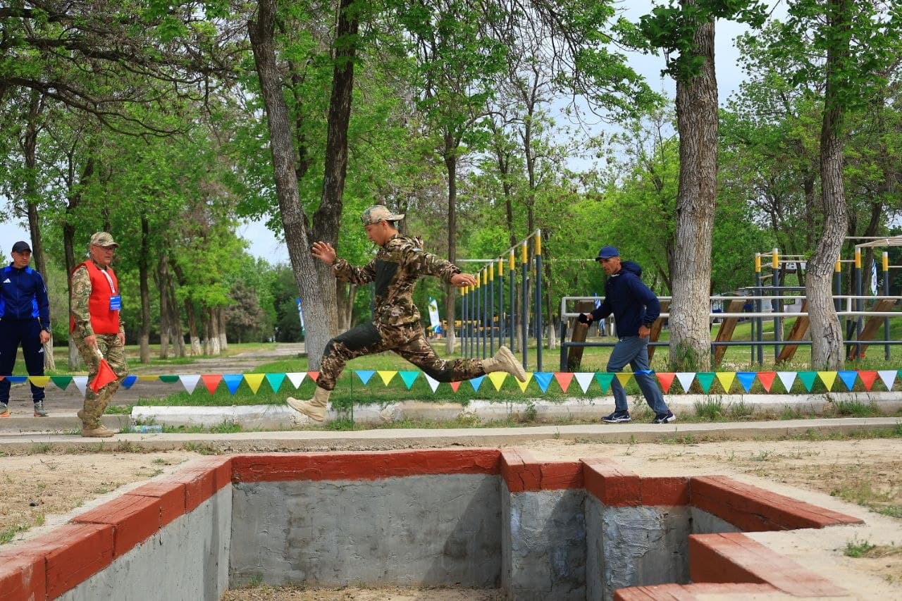 “Vatanparvarlar” xalqaro harbiy-sport musobaqasining shiddatli bahslari boshlandi
