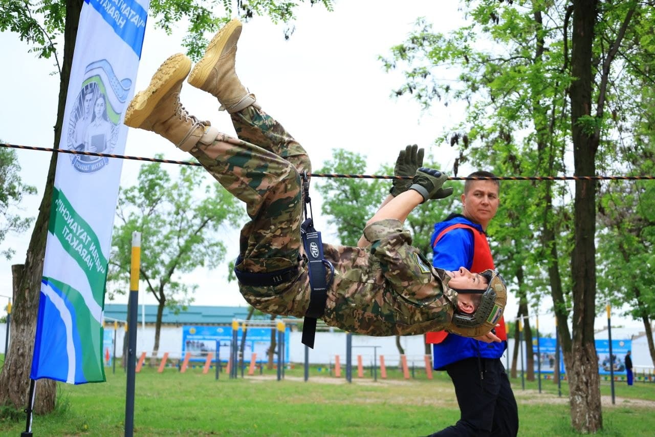 “Turon yoʻlbarslari” harbiy-sport musobaqasi qizg‘in pallaga kirdi