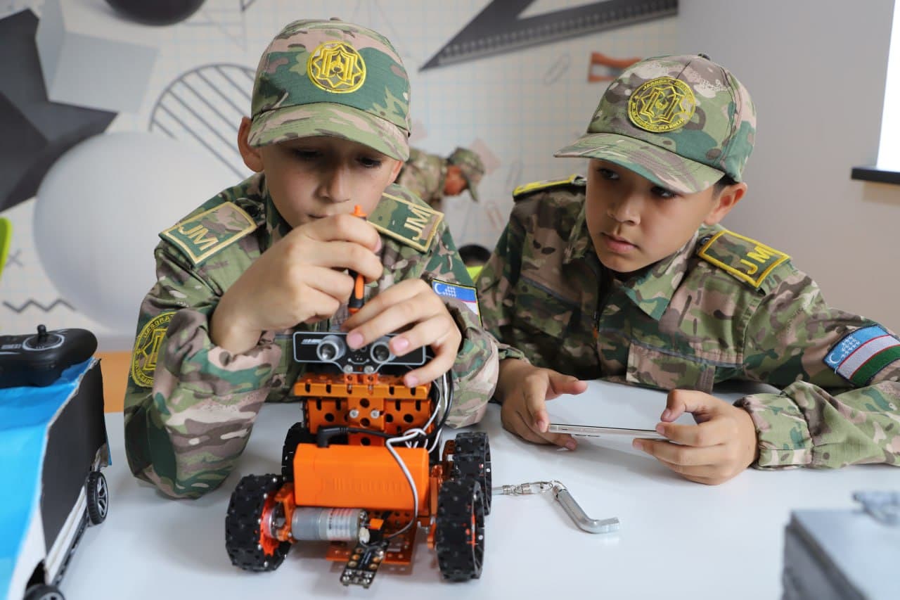 “Jasorat uchqunlari” harbiy-vatanparvarlik musobaqasining viloyat bosqichi o‘tkazildi