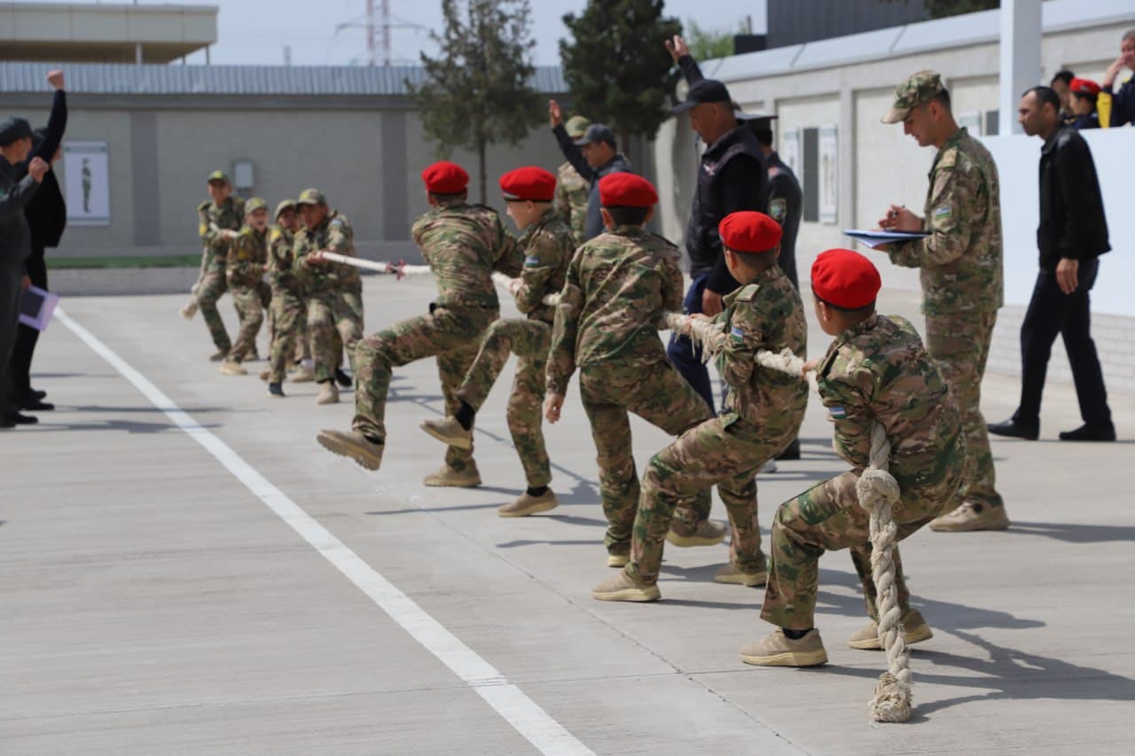 “Jasorat uchqunlari” harbiy-vatanparvarlik musobaqasining viloyat bosqichi o‘tkazildi