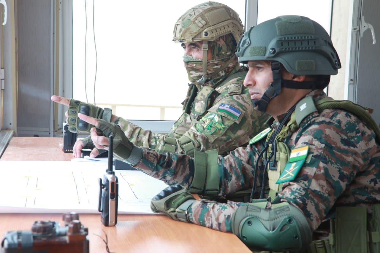 “Doʻstlik–2026”: Oʻzbekiston va Hindiston harbiylari ishtirokidagi oʻquv mashgʻulotlari yakunlandi