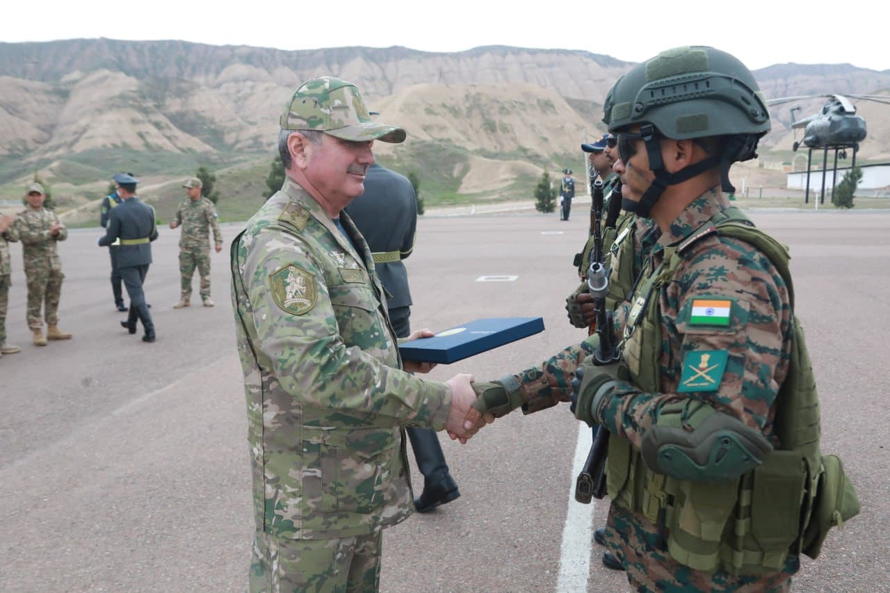 “Doʻstlik–2026”: Oʻzbekiston va Hindiston harbiylari ishtirokidagi oʻquv mashgʻulotlari yakunlandi