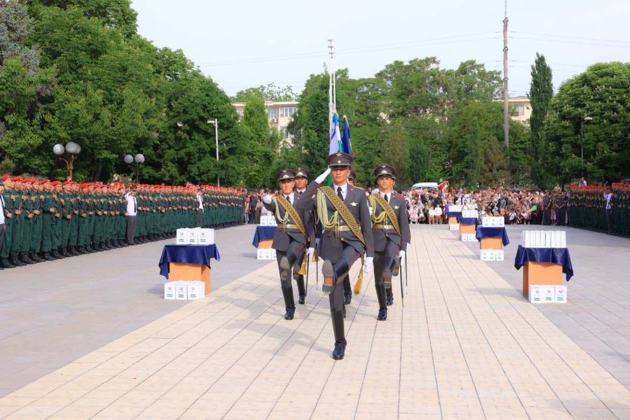 Mudofaa vazirligi qo‘shinlarida muddatli harbiy xizmatchilar Vatanga qasamyod keltirdi