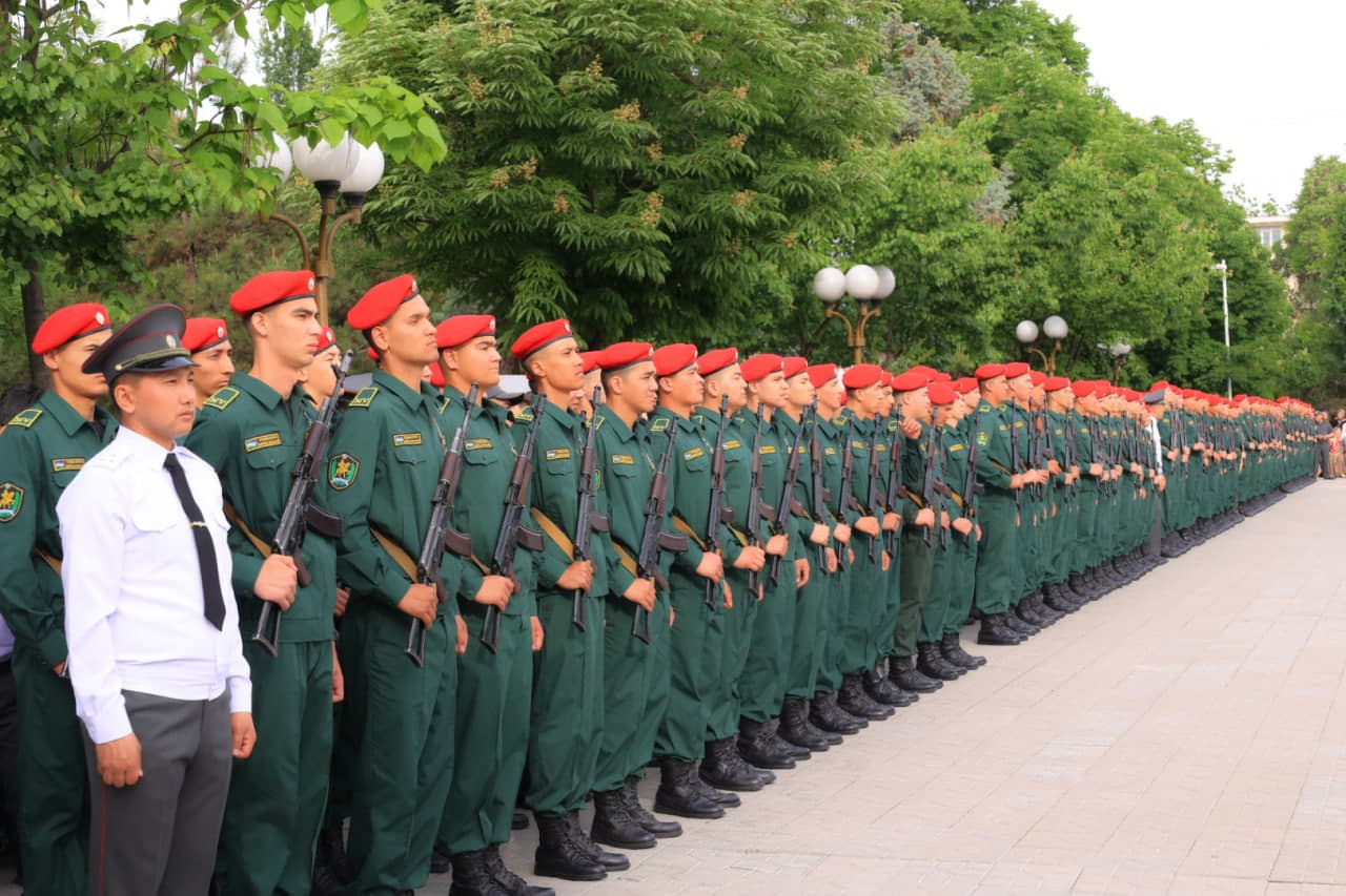 Mudofaa vazirligi qo‘shinlarida muddatli harbiy xizmatchilar Vatanga qasamyod keltirdi