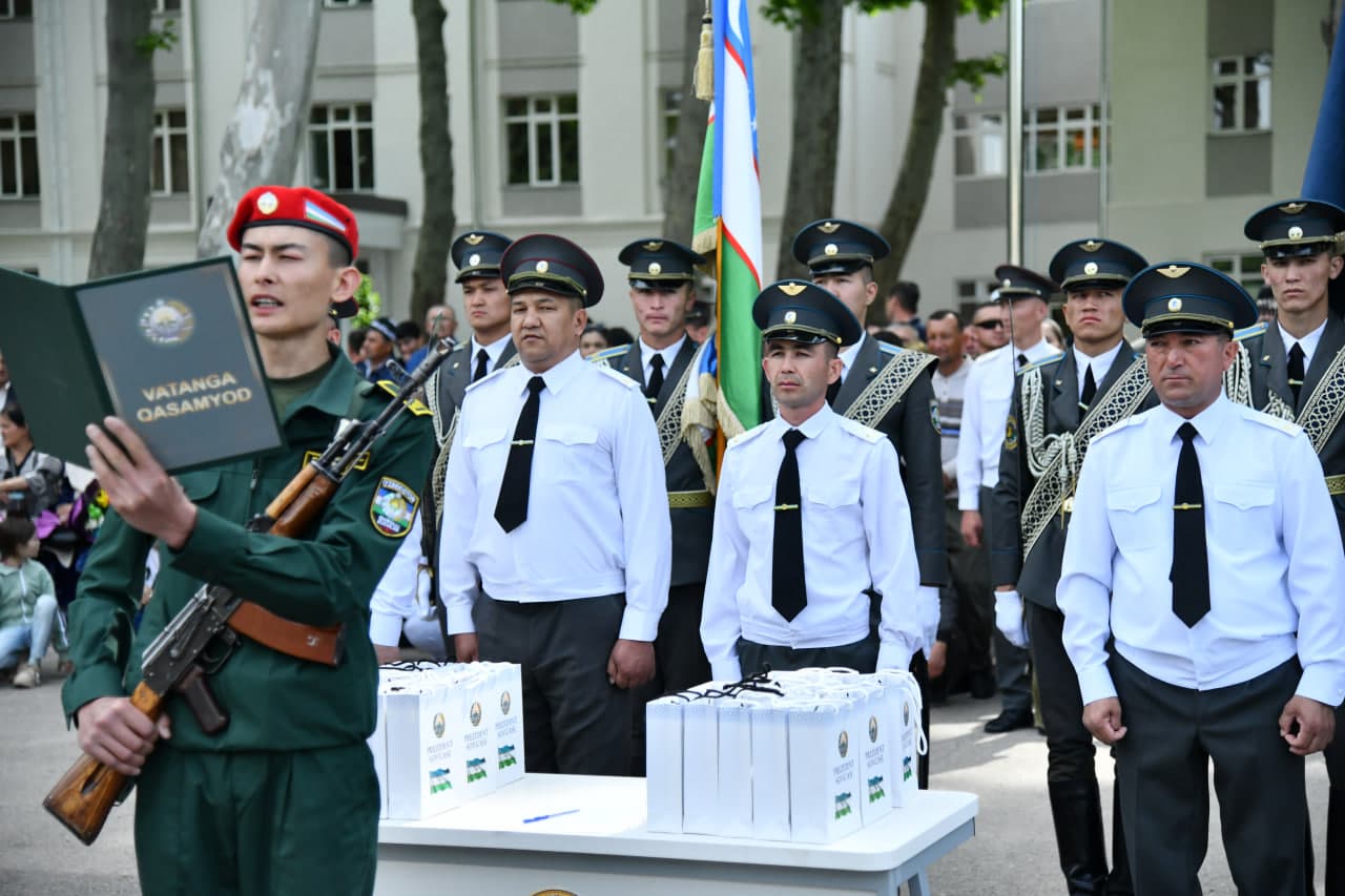 Vatanga qasamyod: dildagi tuygʻular tillarda ham ifodalandi