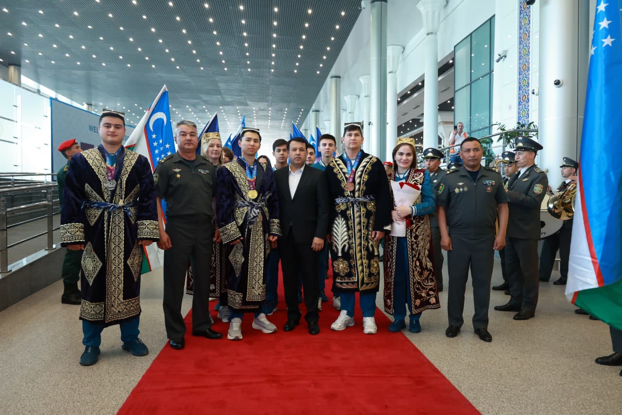 Jahon kubogi musobaqasi g‘olib va sovrindorlari tantanali kutib olindi