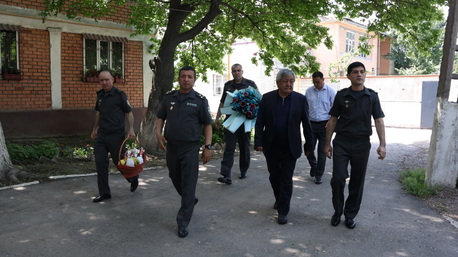 Tarixiy qahramonlik va fidokorona mehnat sharafi