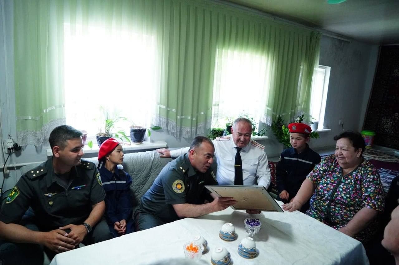 Vatan osmonida porlagan mangu yulduzlar