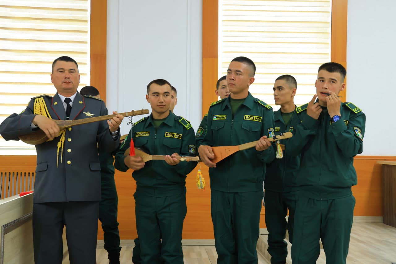Denov tumanida “Hokim va askarlar” uchrashuvi bo‘lib o‘tdi