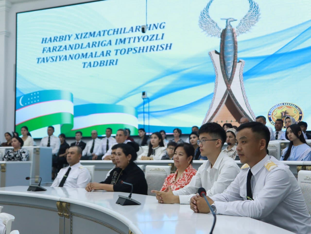 Sharqiy harbiy okrugda imtiyozli tavsiyanomalar topshirildi