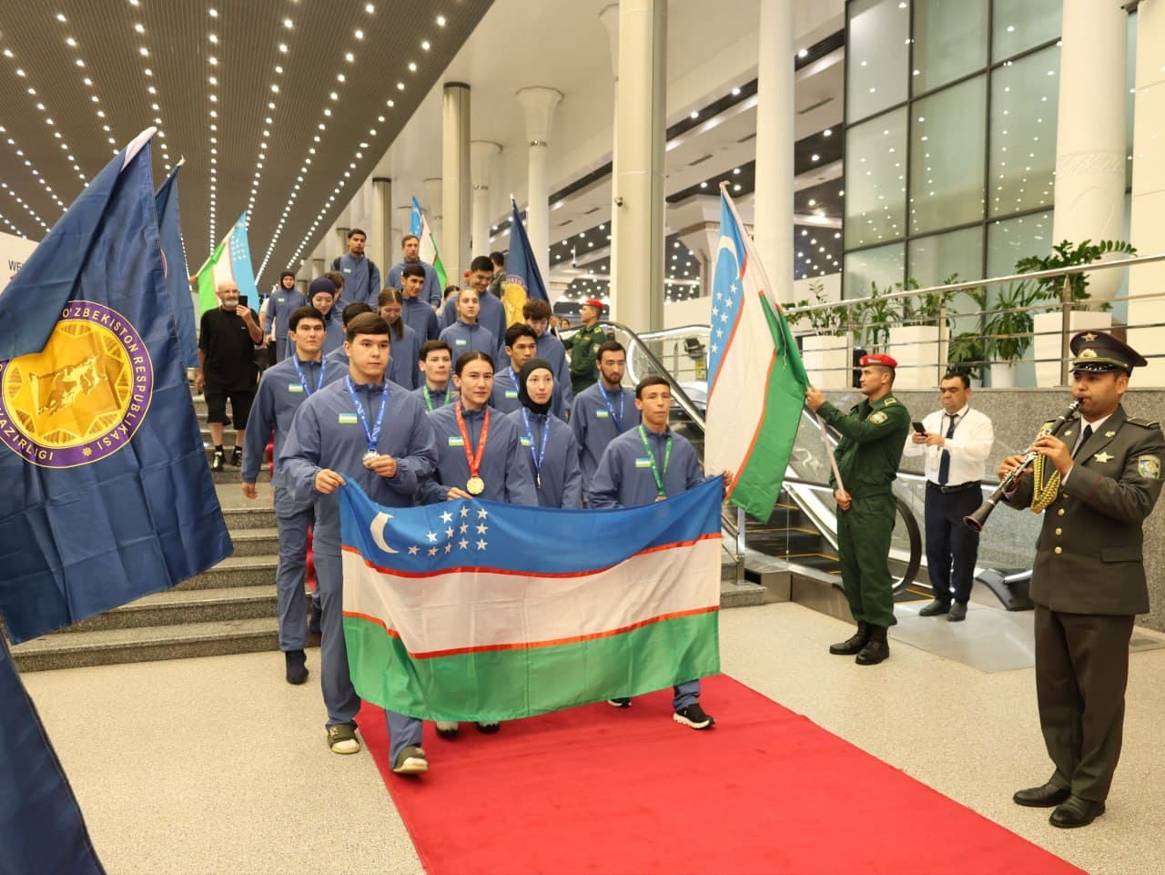 Osiyo chempionatining g’olib va sovrindorlari tantanali kutib olindi