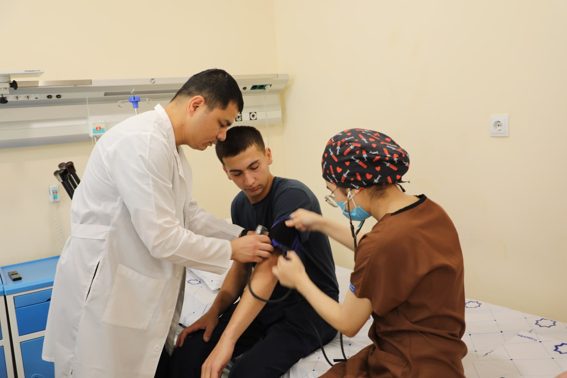 Harbiy tibbiyot instituti va Central Asian University hamkorligi amaliy natijalar bermoqda