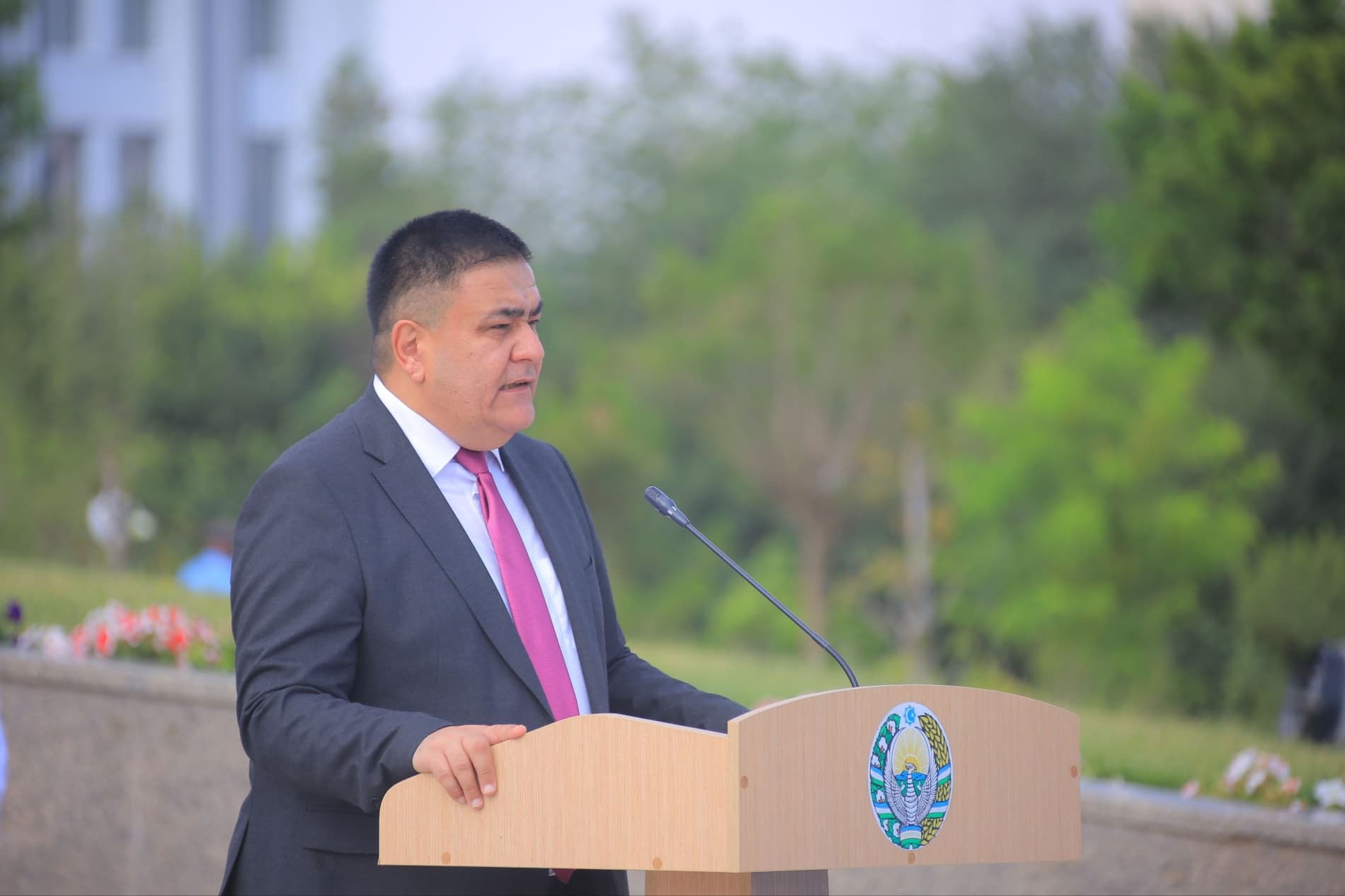 Jaloliddin Manguberdi harbiy akademik litseyi bitiruvchilari katta hayot sari kuzatildi
