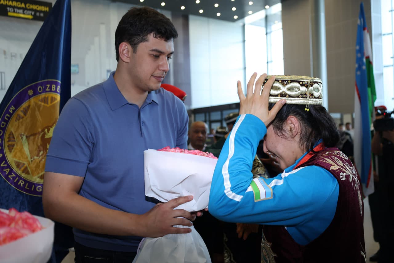 Zafar bilan qaytgan harbiy dzyudochilar tantanali kutib olindi
