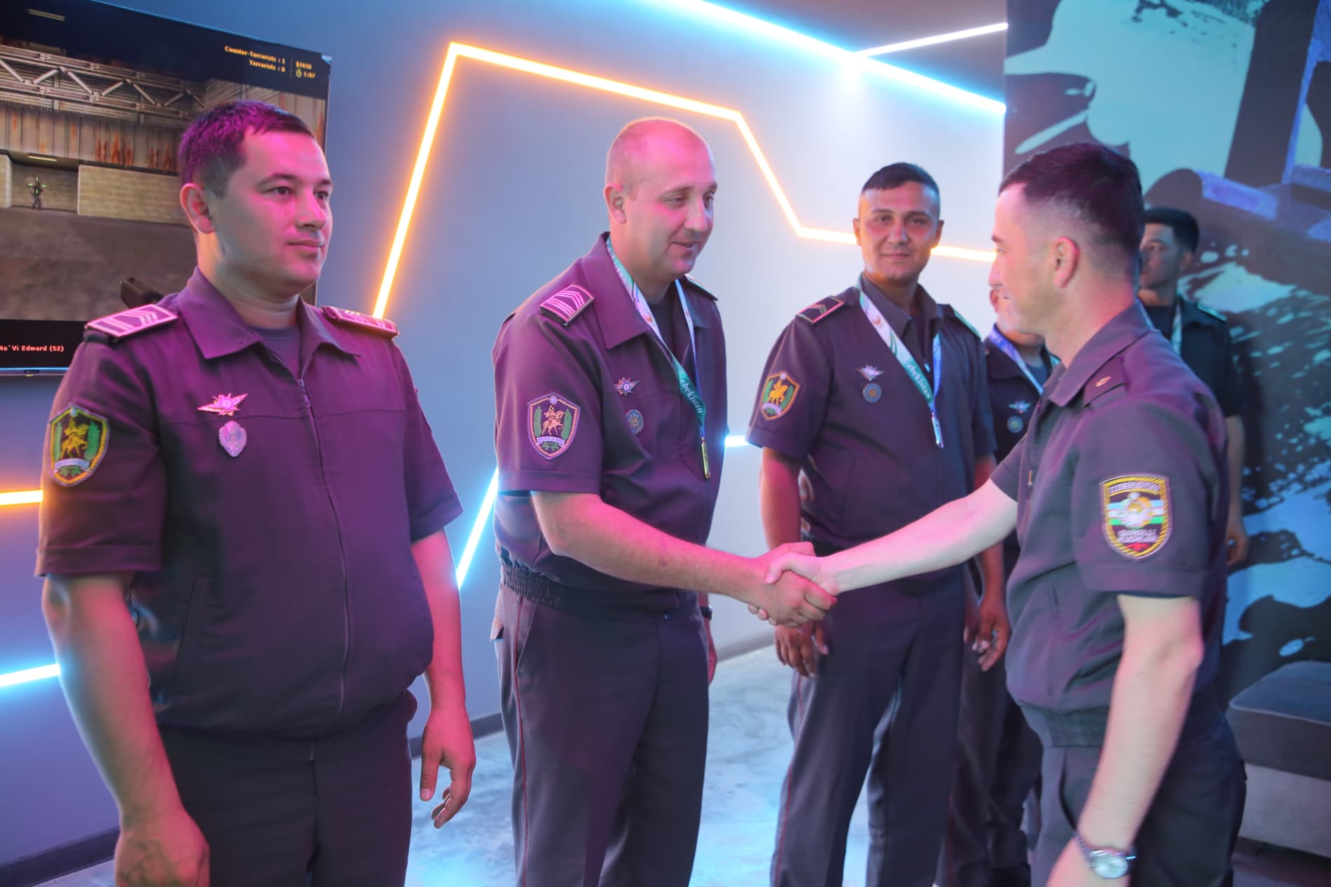 Qarshi va Jizzax garnizonlarida kibersport musobaqasi