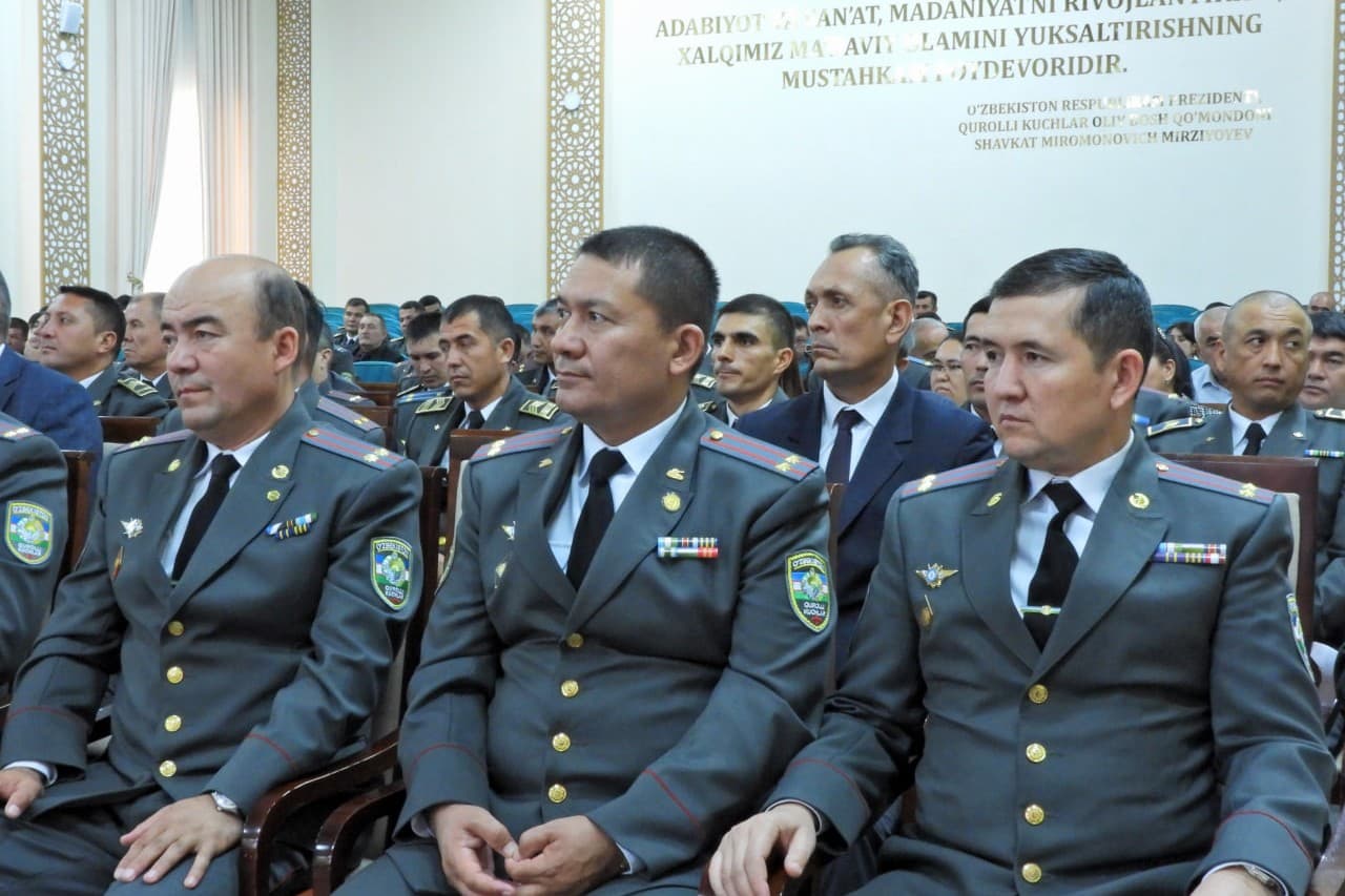 В военных образовательных учреждениях чествовали наставников