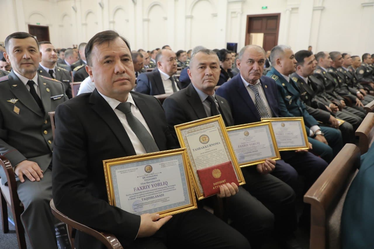 В военных образовательных учреждениях чествовали наставников
