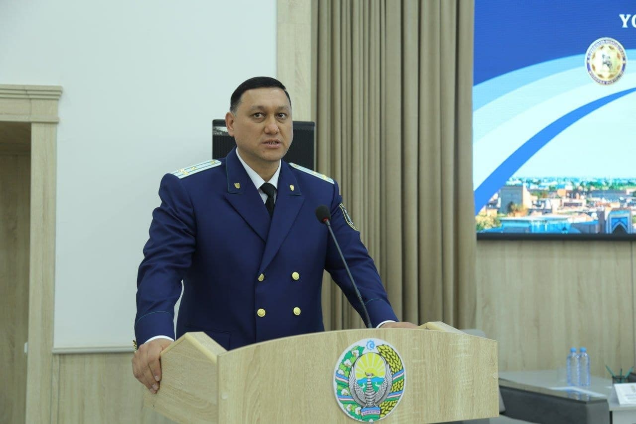 Jaloliddin izdoshlari bilan bir kun