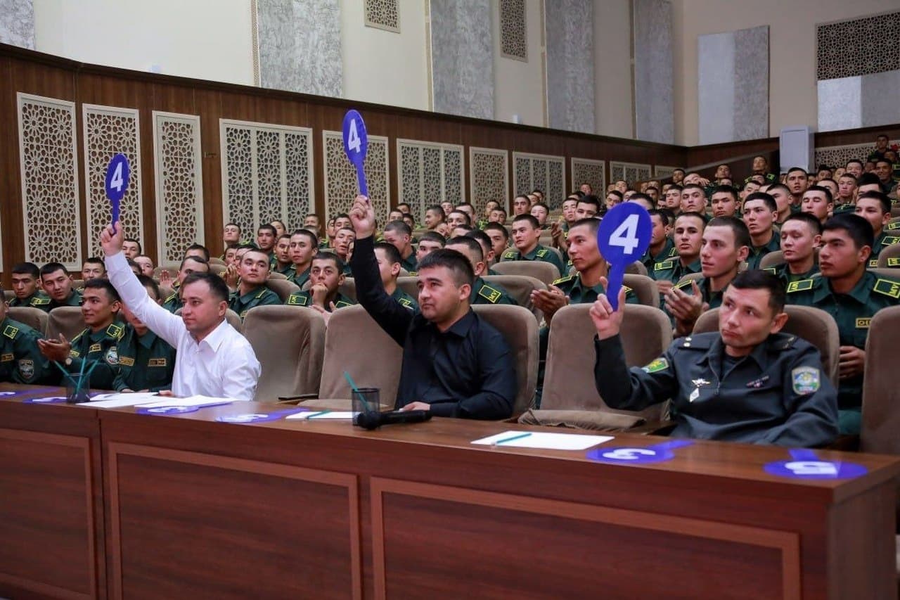 The district stage of the “Club of the cheerful and quick-witted” competition held