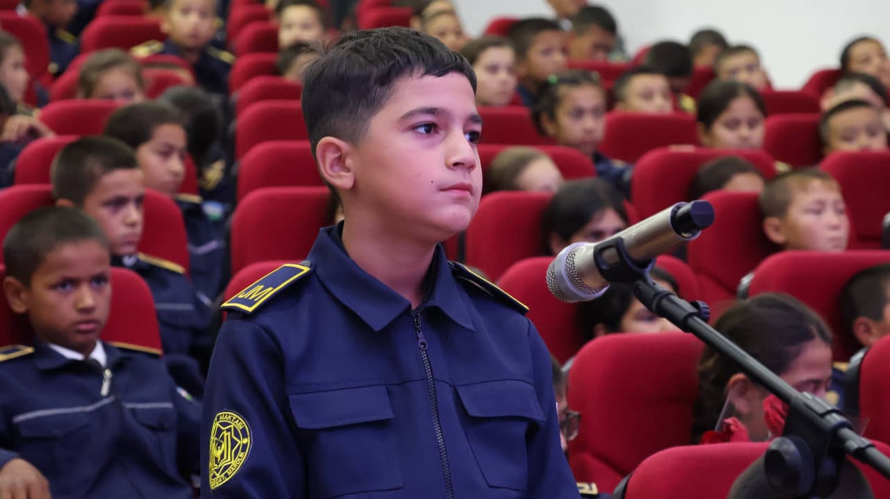 An open dialogue was held with students of the “School of courage”