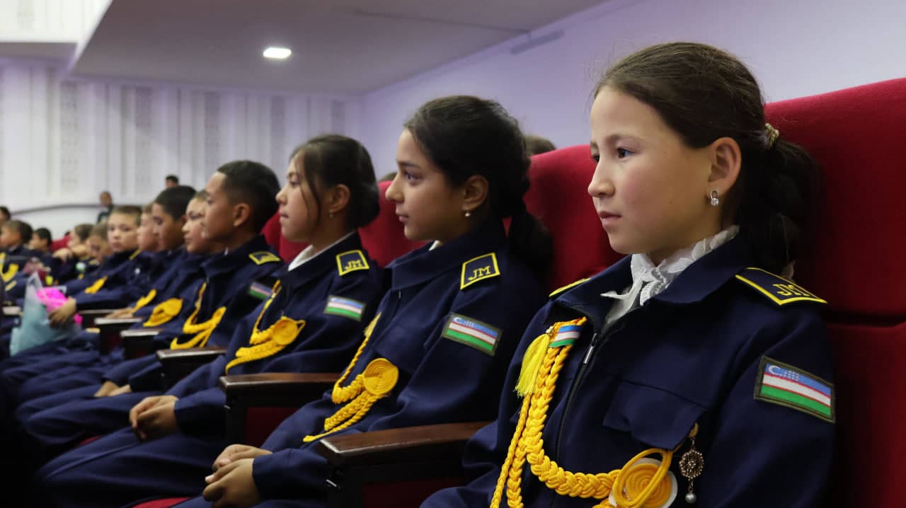 An open dialogue was held with students of the “School of courage”