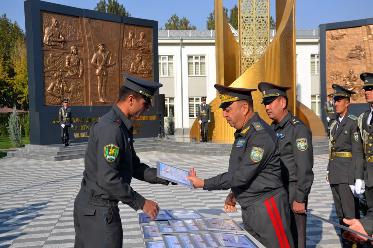 Завершился курс профессиональной подготовки офицеров