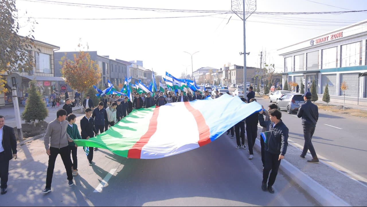 34-летие Государственного флага Республики Узбекистан широко отмечено по всей стране