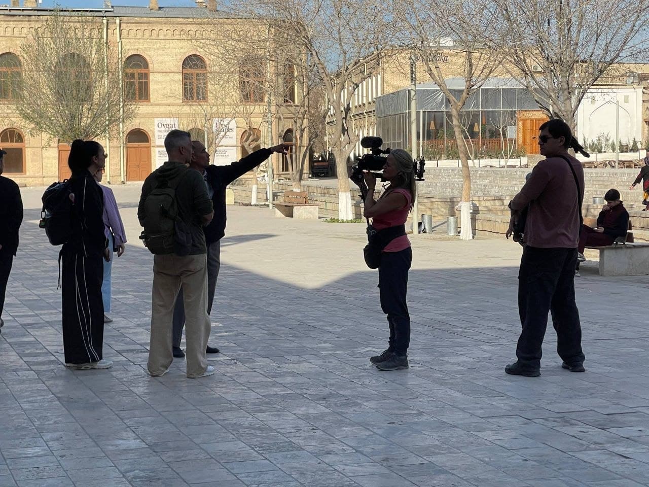 The Creative Team of the Netherlands’ “IDTV” Channel in Bukhara