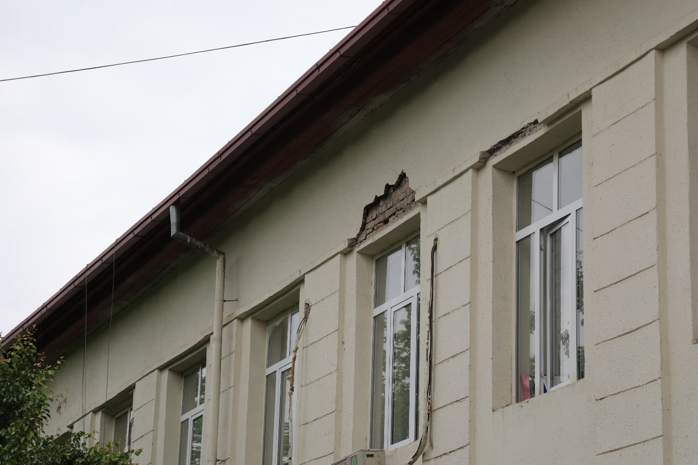 Организации, в чьём ведомстве состоят объекты в Яккасарайском и Чиланзарском районах столицы, официально предупреждены за ненадлежащее состояние фасадов