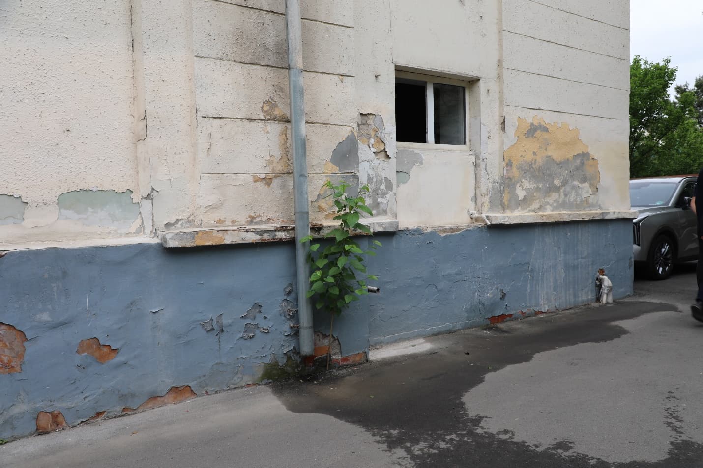 Организации, в чьём ведомстве состоят объекты в Яккасарайском и Чиланзарском районах столицы, официально предупреждены за ненадлежащее состояние фасадов