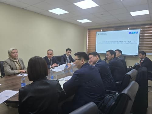 A meeting was held with the Mongolian delegation