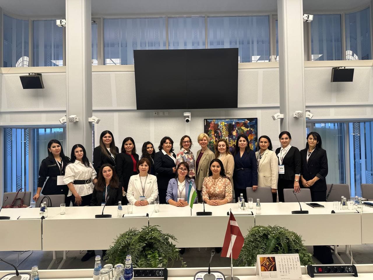 “Rahbar ayollar maktabi” dasturi ishtirokchilari uchun Latviyada stajirovka dasturi tashkil etildi