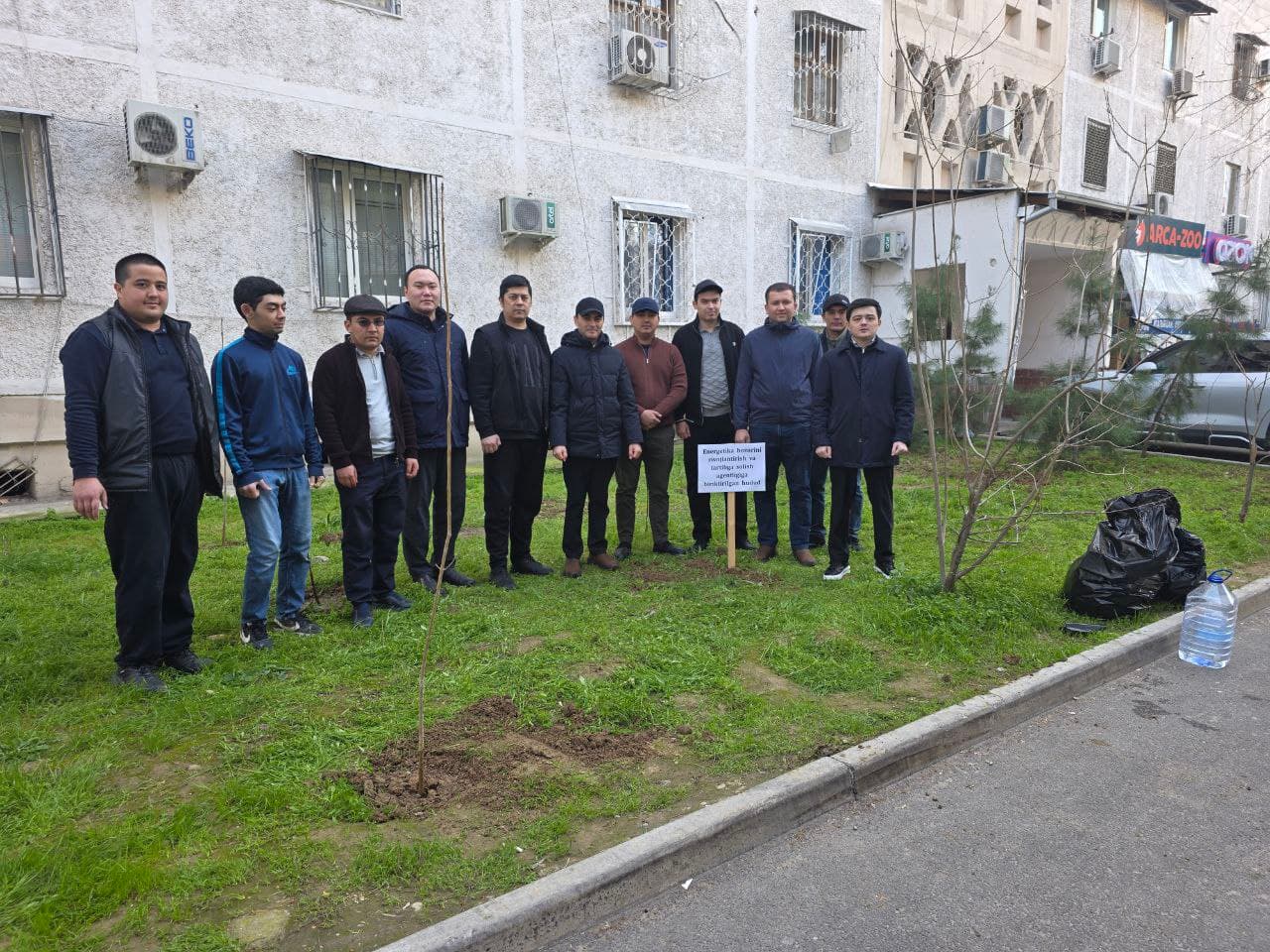 Bahorgi koʻchat ekish tadbiri boʻlib oʻtdi