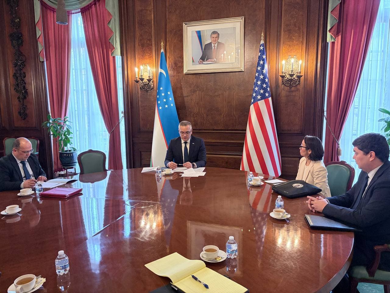 Amerika–Oʻzbekiston savdo palatasi va AQSh kompaniyalari bilan uchrashuv