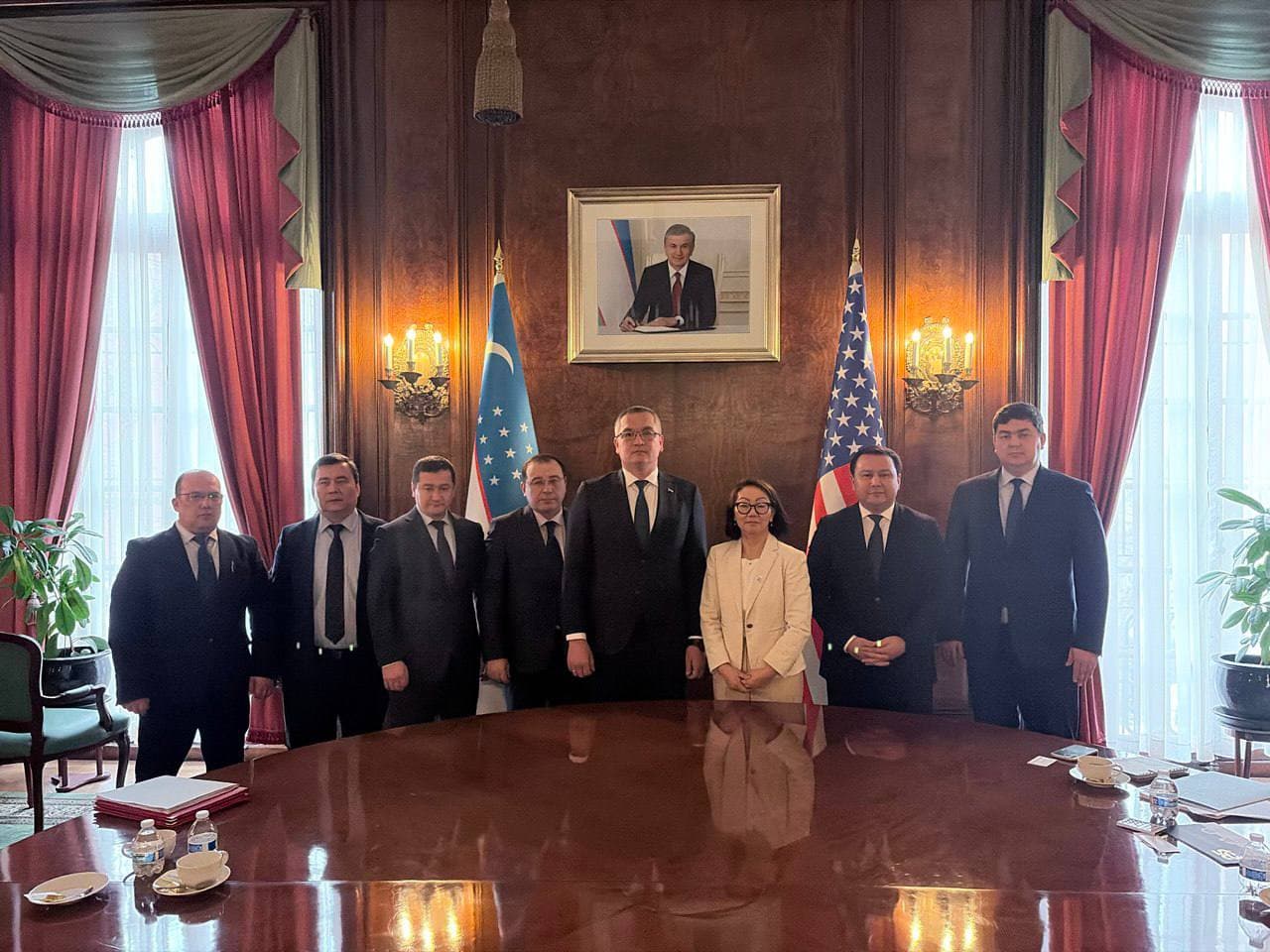 Amerika–Oʻzbekiston savdo palatasi va AQSh kompaniyalari bilan uchrashuv
