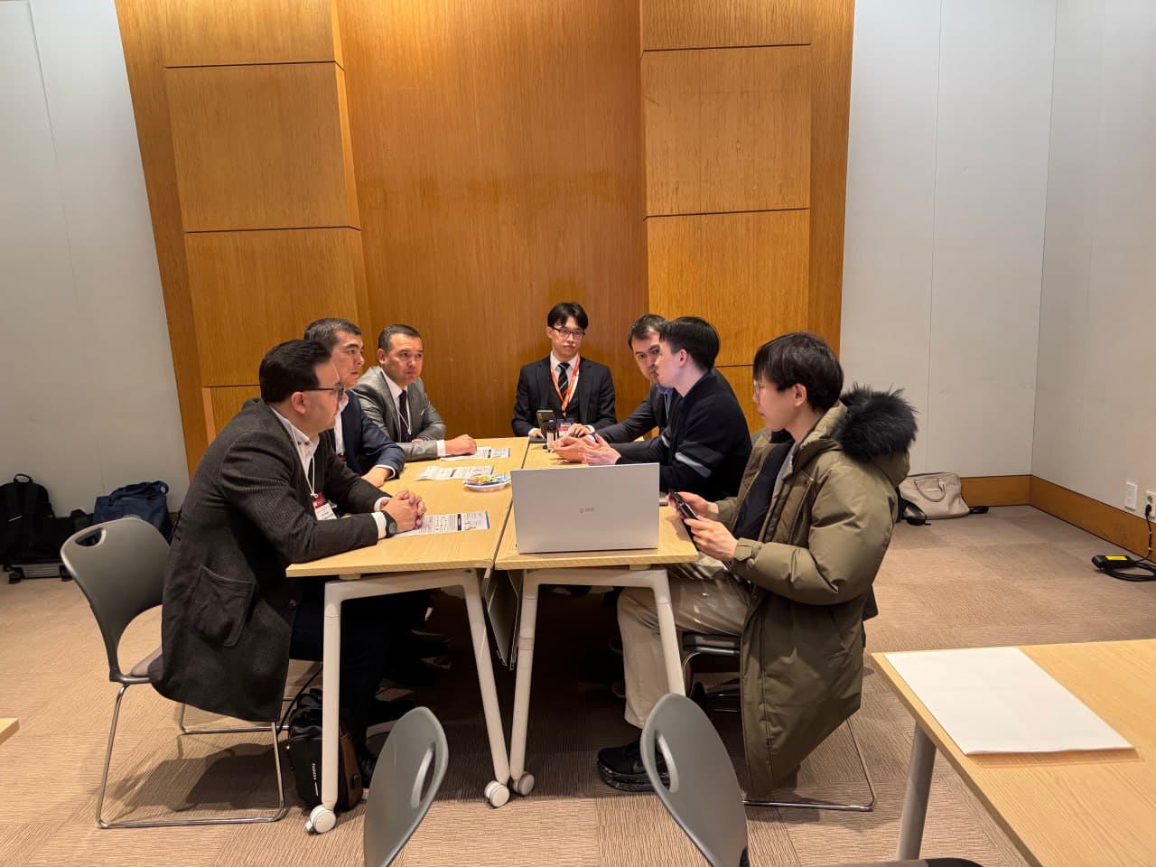 O‘zbekiston delegatsiyasi AW EXPO–2026 xalqaro ko‘rgazmasida ishtirok etmoqda