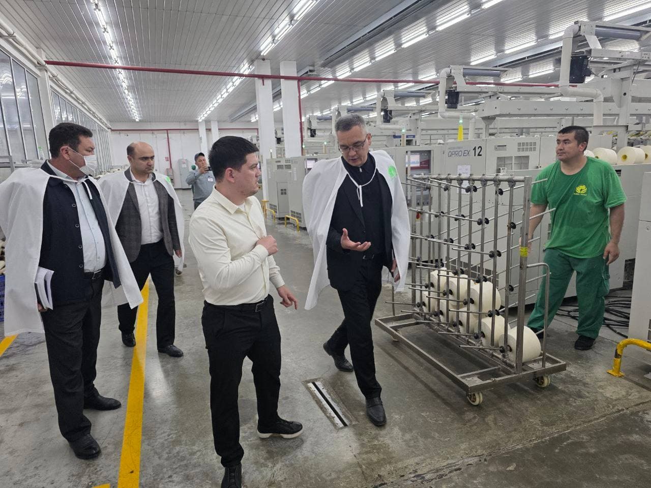 Farg‘ona viloyatidagi yirik sanoat korxonasi faoliyati o‘rganildi