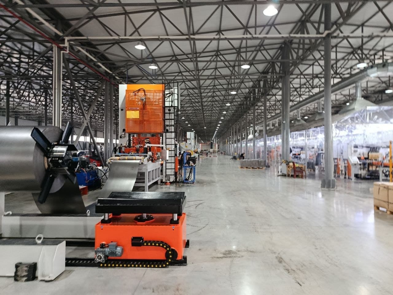 Qo‘qondagi sanoat korxonalari faoliyati o‘rganildi