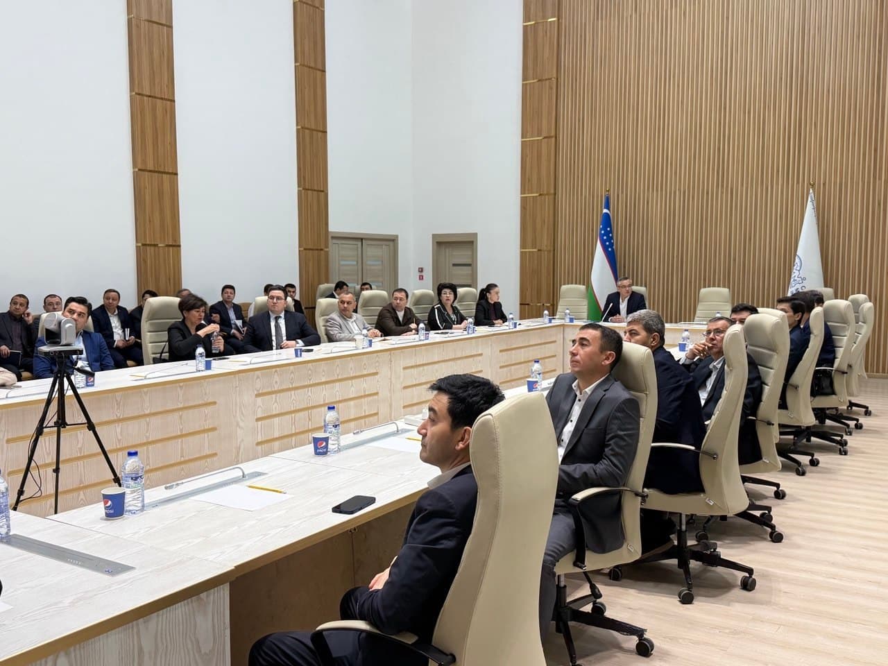 Tadbirkorlar va ishlab chiqaruvchilar ishtirokida ochiq muloqot o‘tkazilmoqda