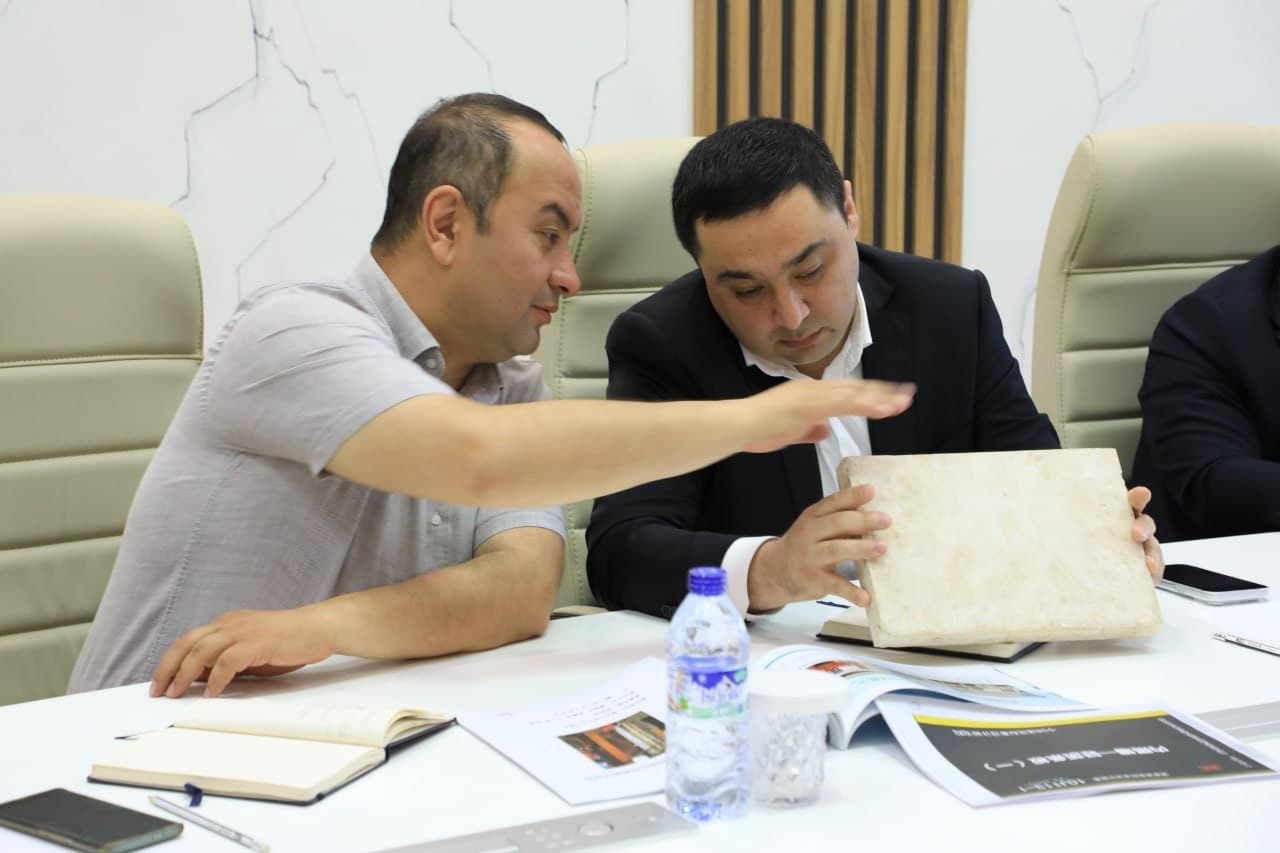 Sichuan Xinghe Green Environmental Building Materials Group vakillari bilan uchrashuv bo‘lib o‘tdi