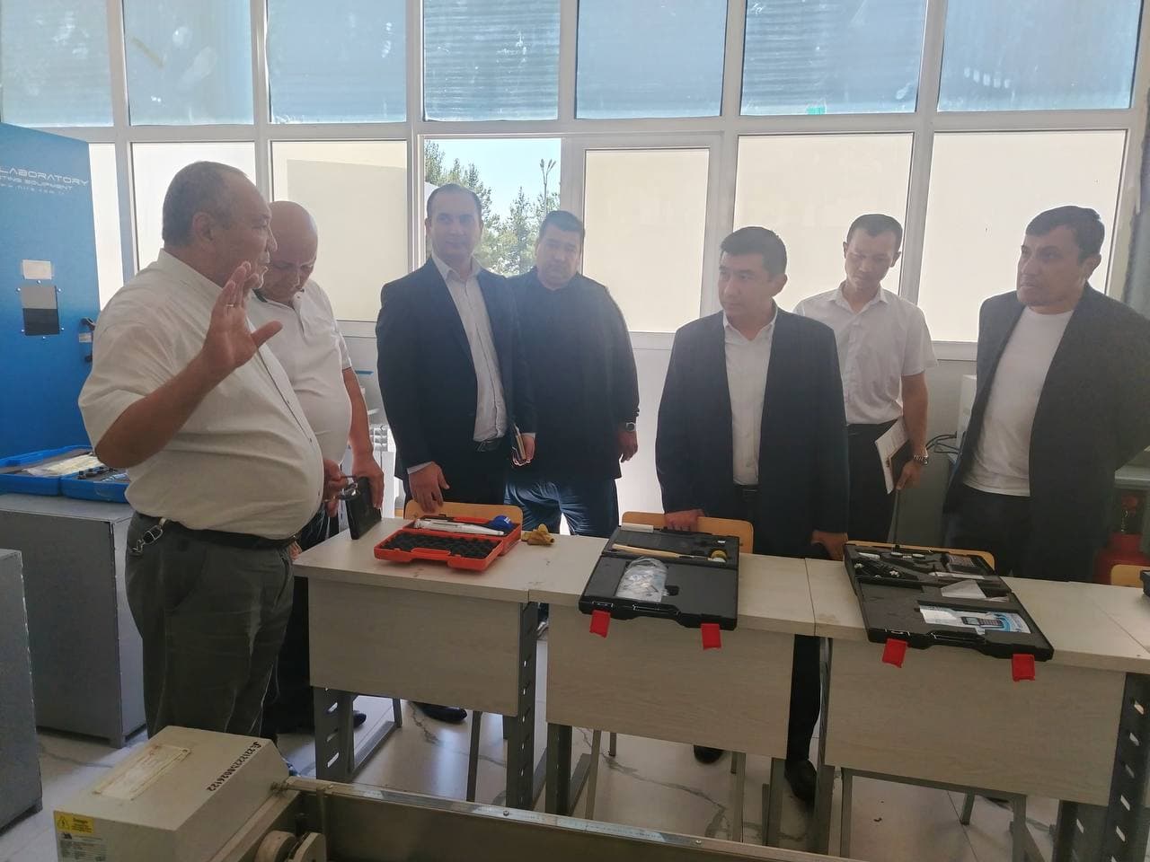 Jizzaxda tadbirkorlar va talabalar uchun sayyor qabul tashkil etildi
