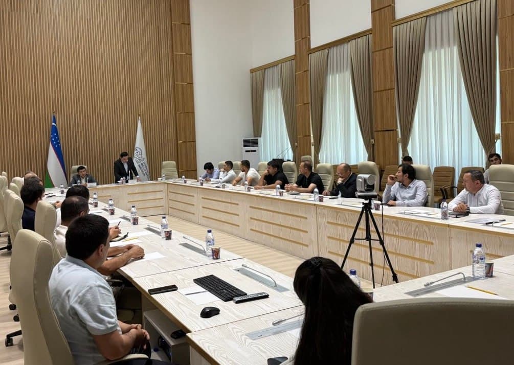 Mebel sanoati tadbirkorlari bilan ochiq muloqot bo‘lib o‘tmoqda