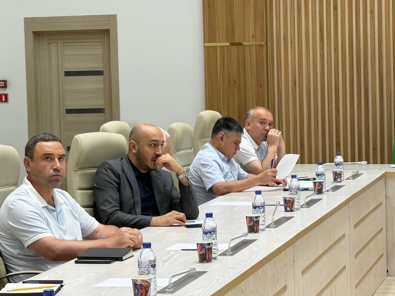 Mebel sanoati tadbirkorlari bilan ochiq muloqot bo‘lib o‘tmoqda