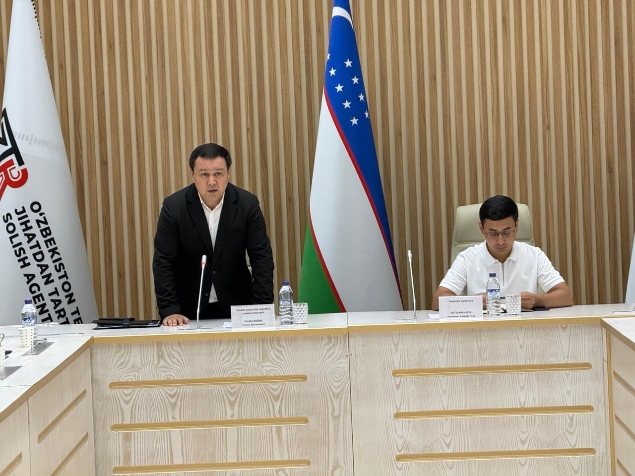 Texnik jihatdan tartibga solish agentligi binosida Bojxona qo‘mitasi bilan hamkorlikda mahsulotlarning muvofiqligini baholash faoliyati bilan shug‘ullanuvchi tadbirkorlik sub’yektlari ishtirokida ochiq muloqot