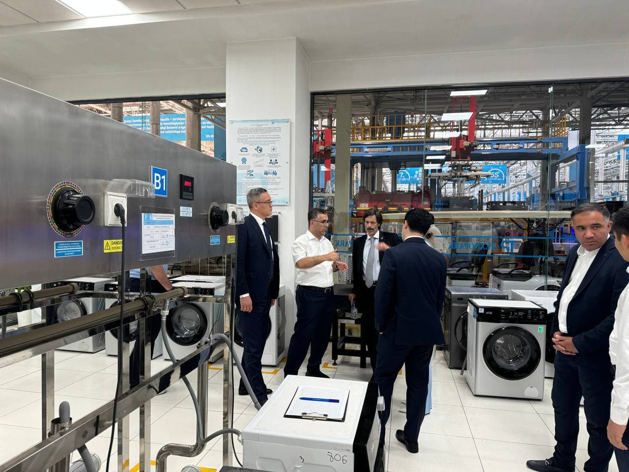 Xalqaro elektrotexnika komissiyasi (IEC) Bosh kotibi Texnopark faoliyati bilan tanishdi