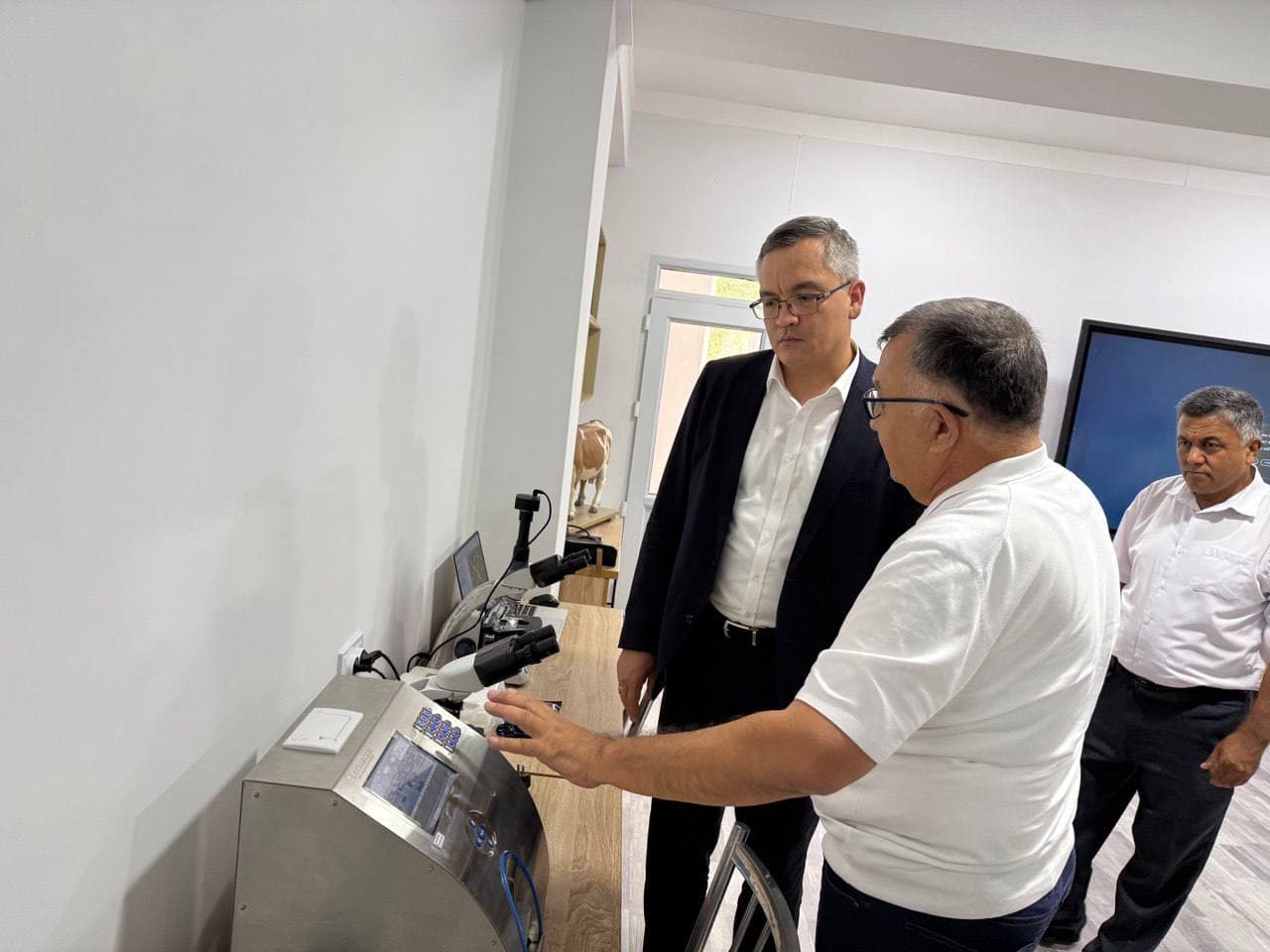 Ilm-fan, innovatsiya va ishlab chiqarish integratsiyasi: Qarshi davlat texnika universitetining ilmiy salohiyati o‘rganildi