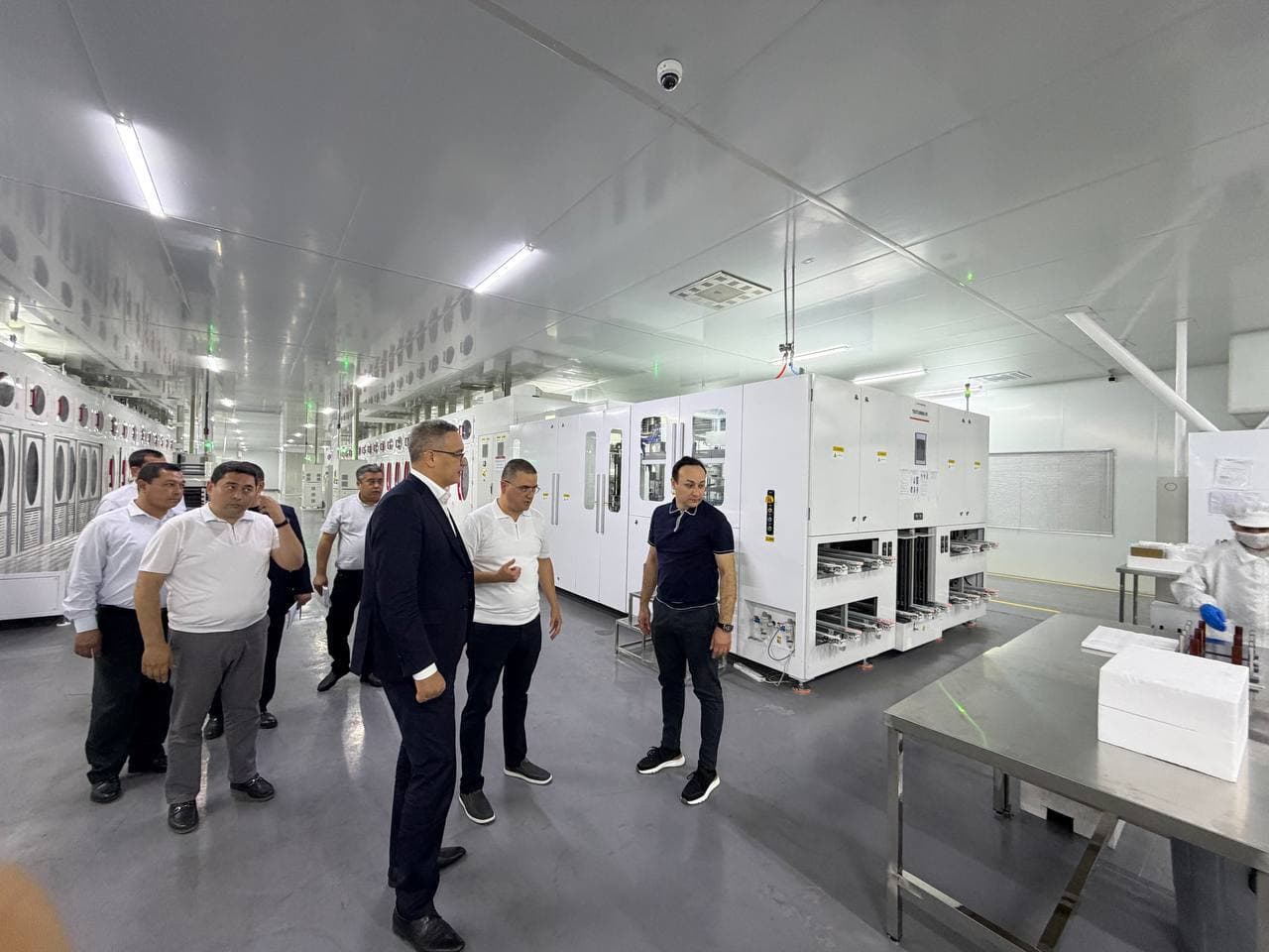 Yashil energiya va xalqaro brend: Agentlik direktori “Asia Powersun” korxonasi faoliyatini o‘rgandi
