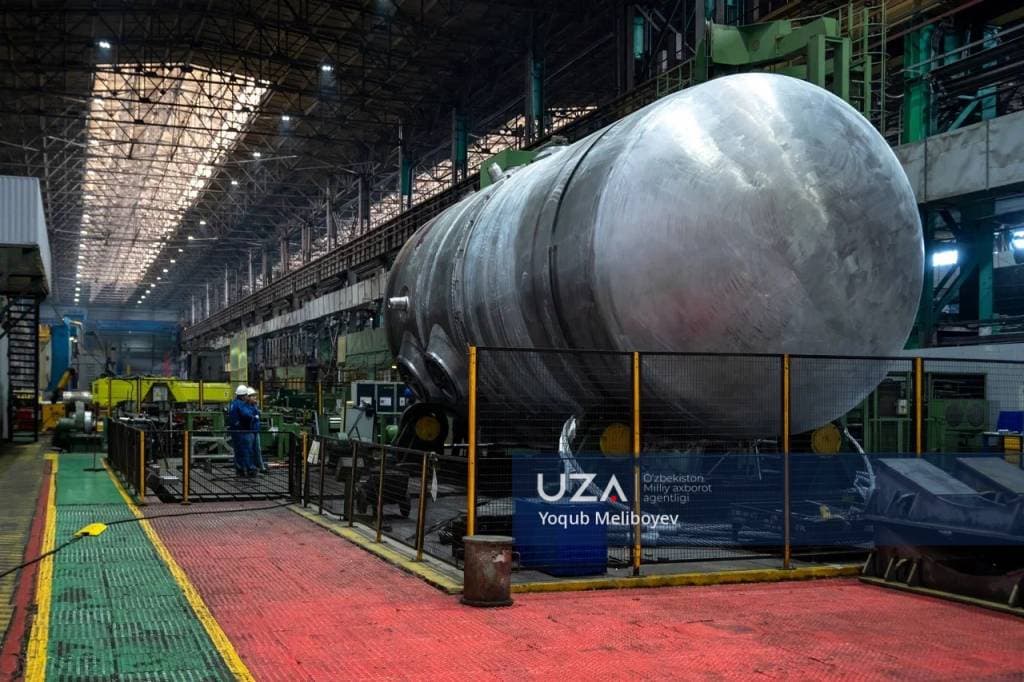 ПРЕСС-ТУР ПО ПОВОДУ ИЗГОТОВЛЕНИЯ СТАЛЬНОГО ОСНОВАНИЯ ДЛЯ РЕАКТОРА АТОМНОЙ ЭЛЕКТРОСТАНЦИИ